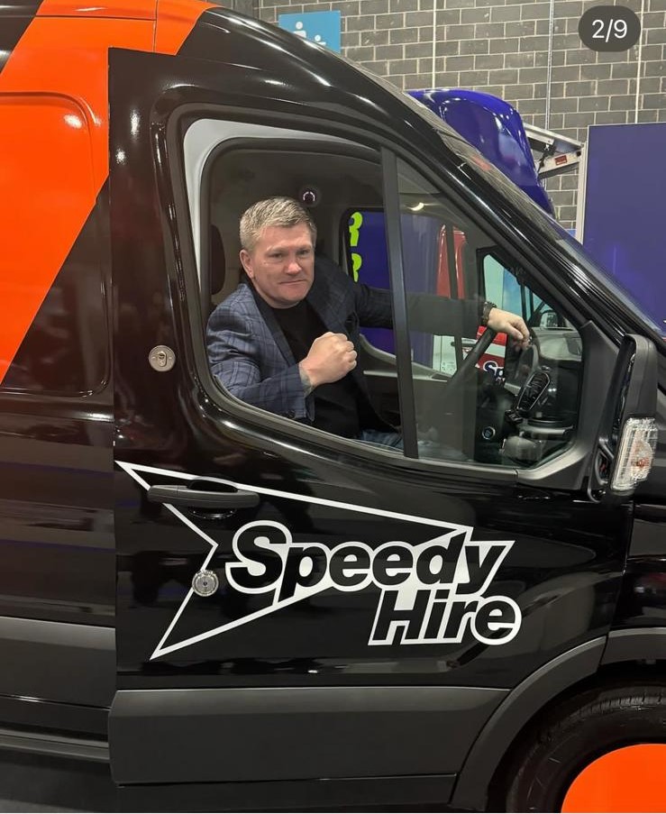 ricky hatton supports speedy hire